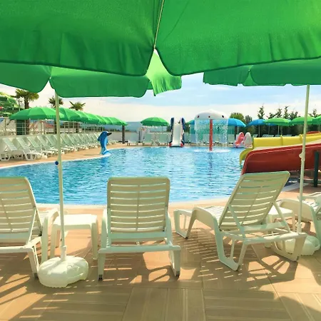 منتجع Complex Aqua